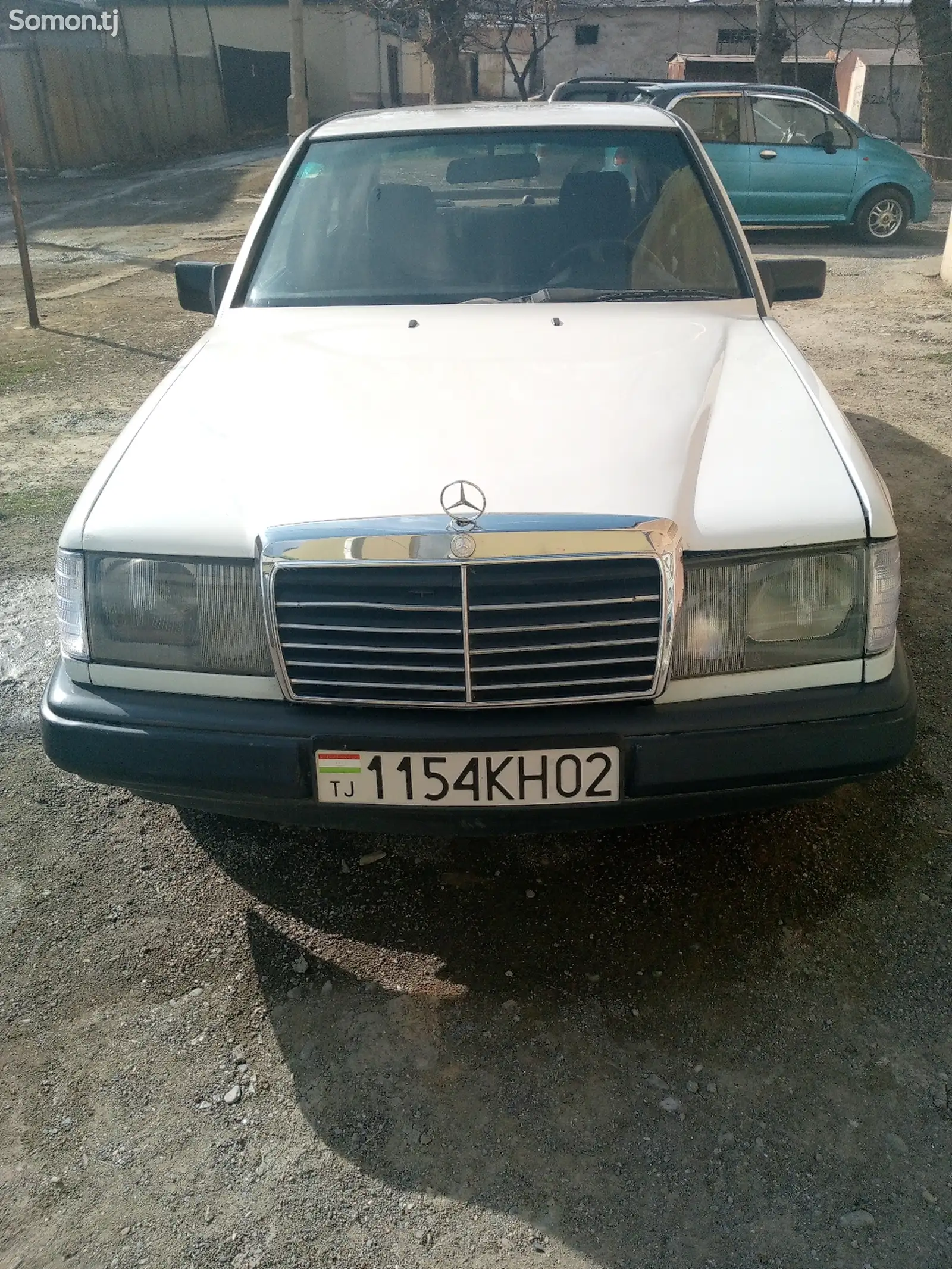 Mercedes-Benz W124, 1988-1