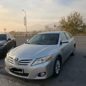 Toyota Camry, 2011