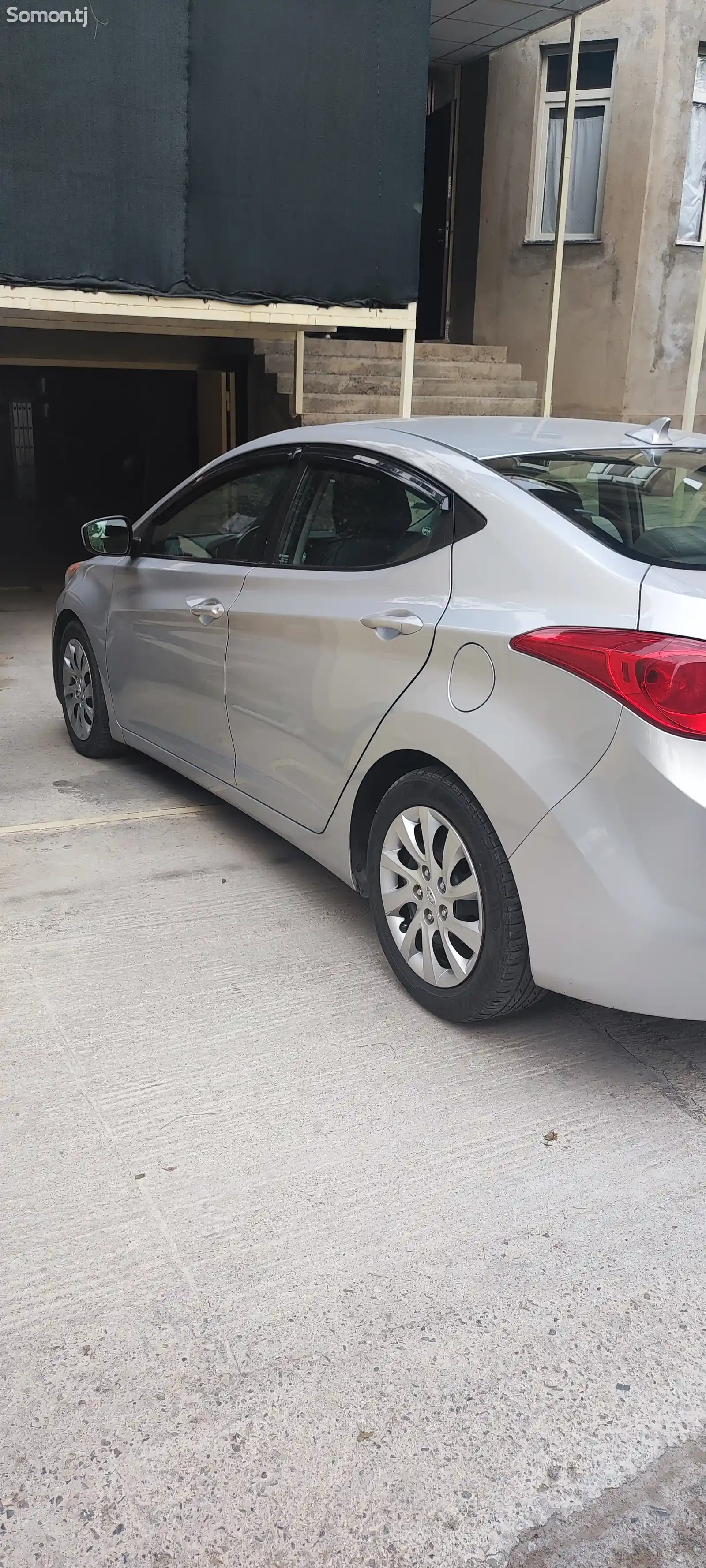 Hyundai Elantra, 2011-4