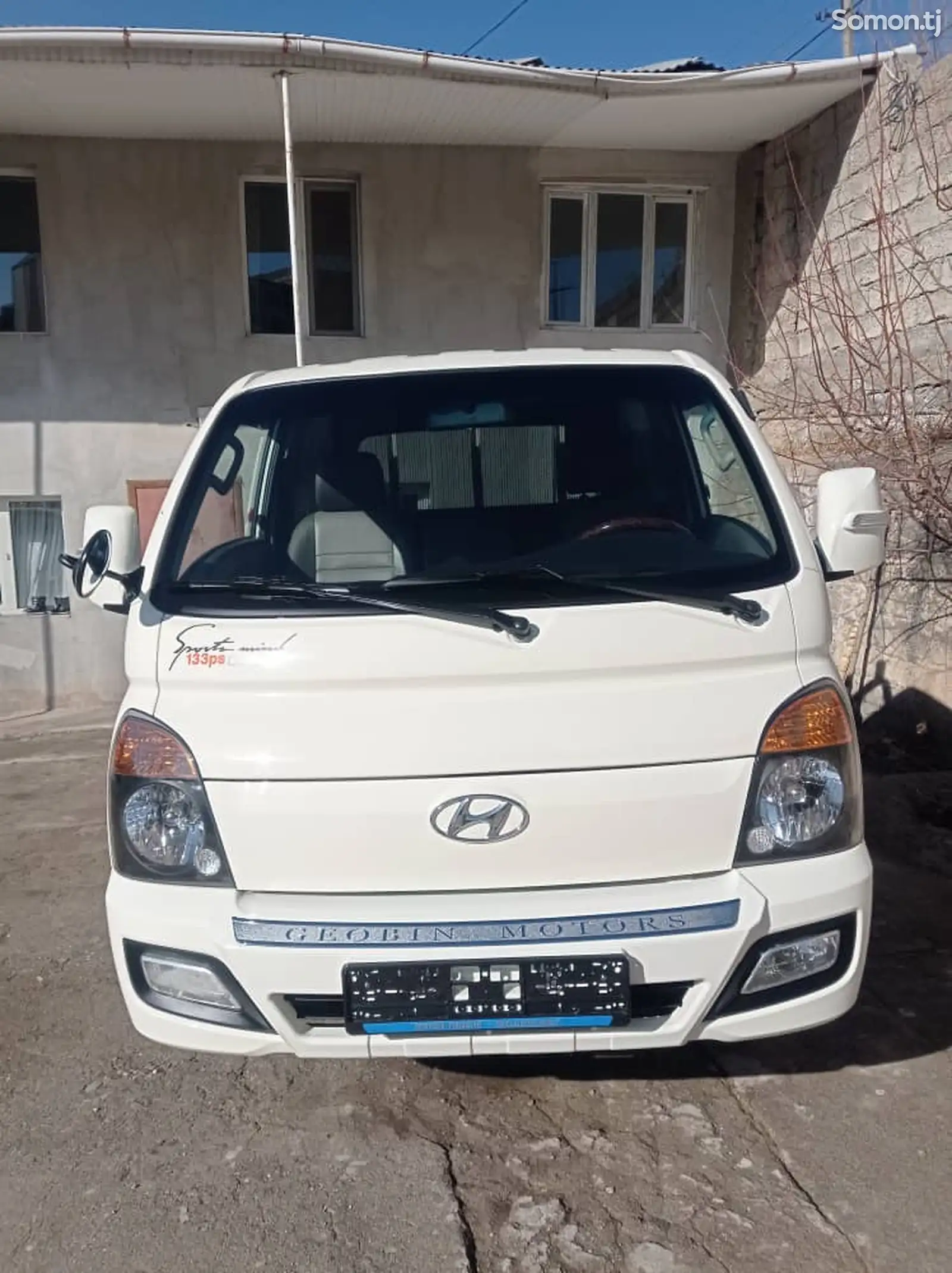 Бортовой автомобиль Hyundai Porter 2, 2016-1