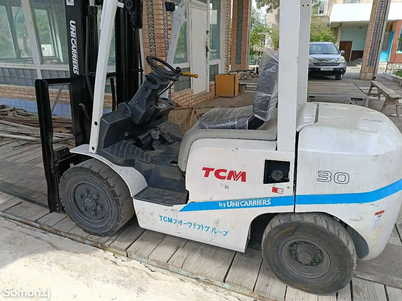Вилочный погрузчик TCM 3 тонн-3