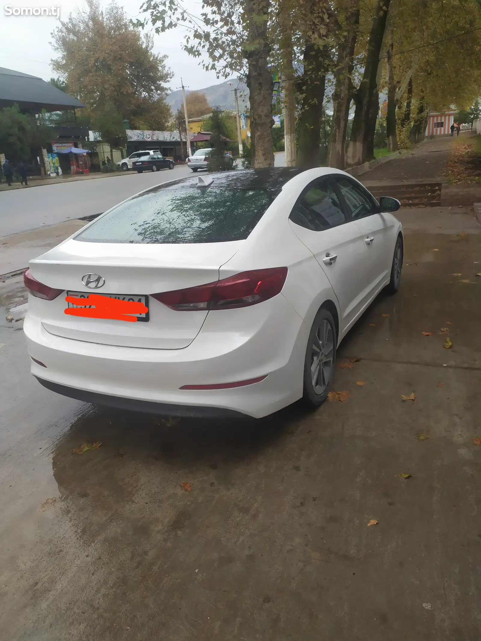 Hyundai Elantra, 2017-1