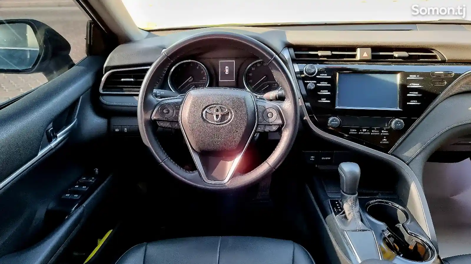 Toyota Camry, 2019-10