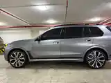 BMW X7, 2023-11