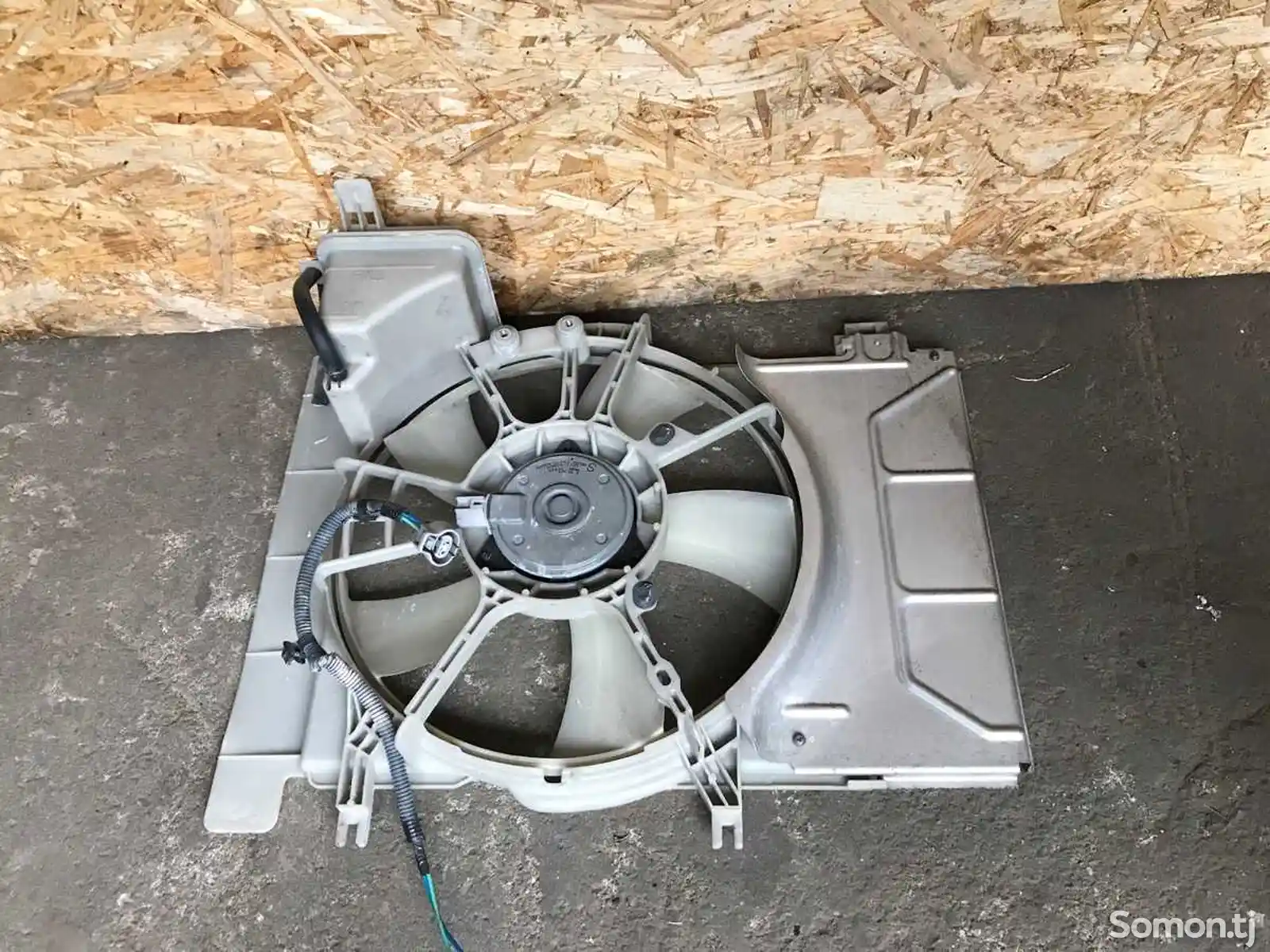 Вентилятор охлаждения двигателя Toyota Vitz Yaris, SCP90, 2006-2010г-9