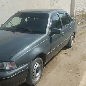 Daewoo Nexia, 1996