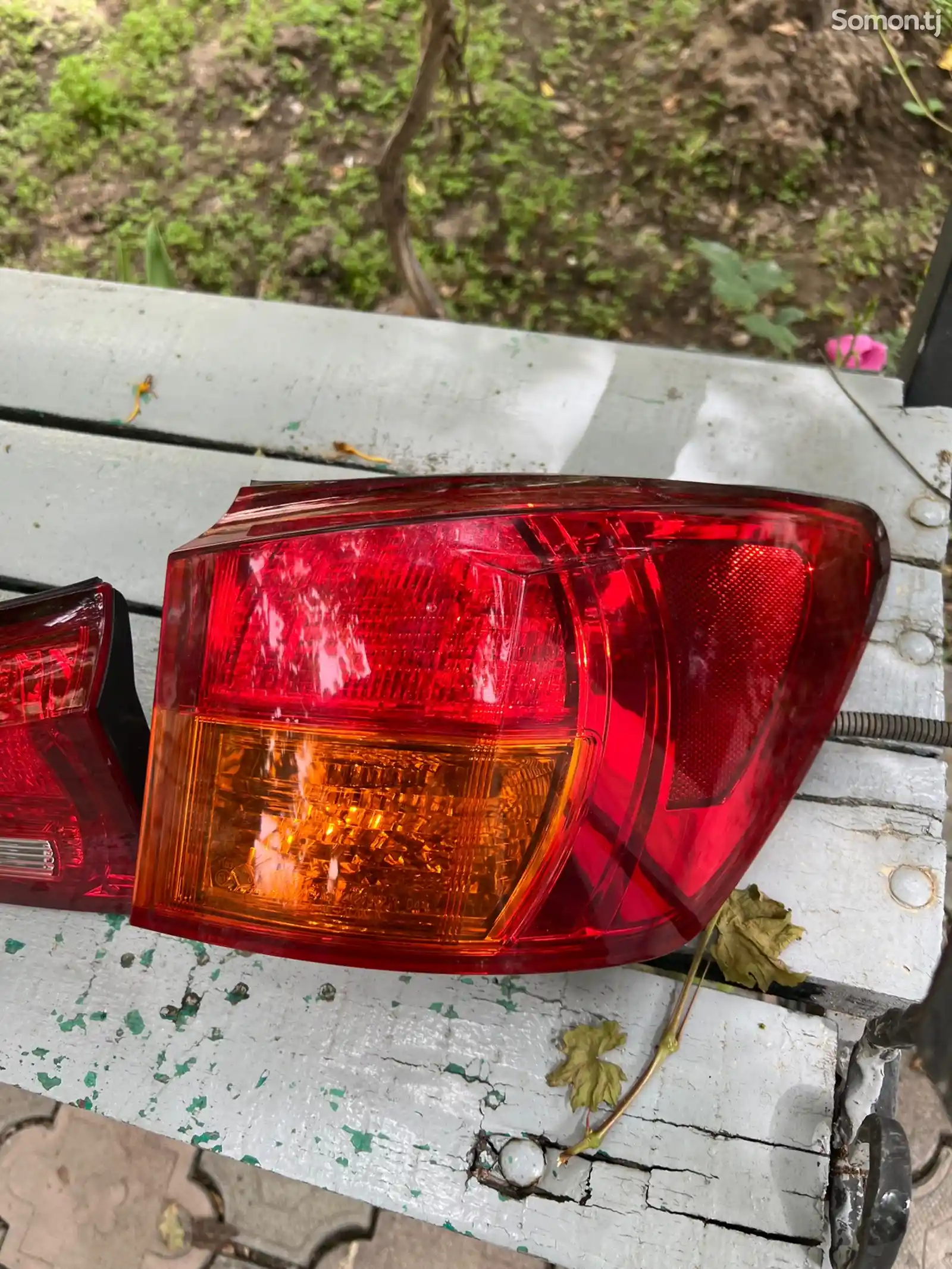 Задние фонари от Lexus IS250-2