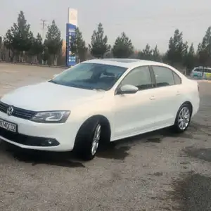 Volkswagen Jetta, 2014