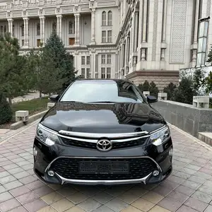 Toyota Camry, 2017