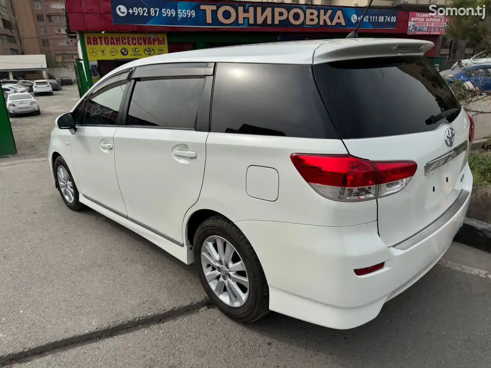 Toyota Wish, 2011-4