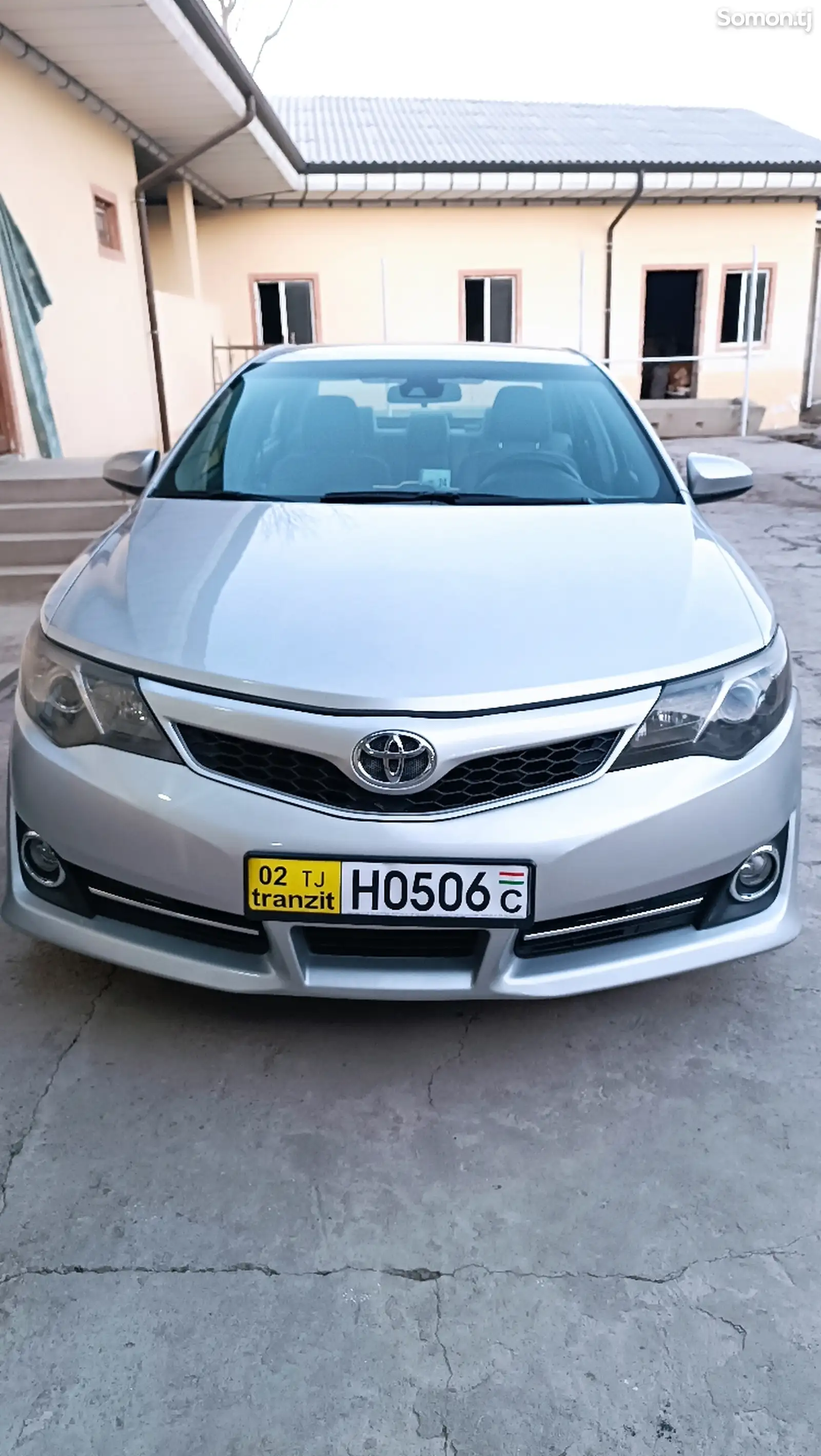 Toyota Camry, 2012-1