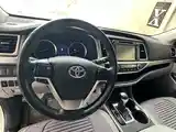 Toyota Highlander, 2019-14