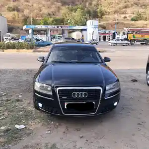 Audi A8, 2008