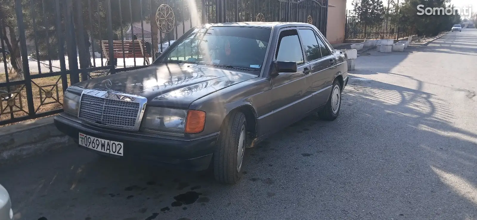 Mercedes-Benz W201, 1990-1