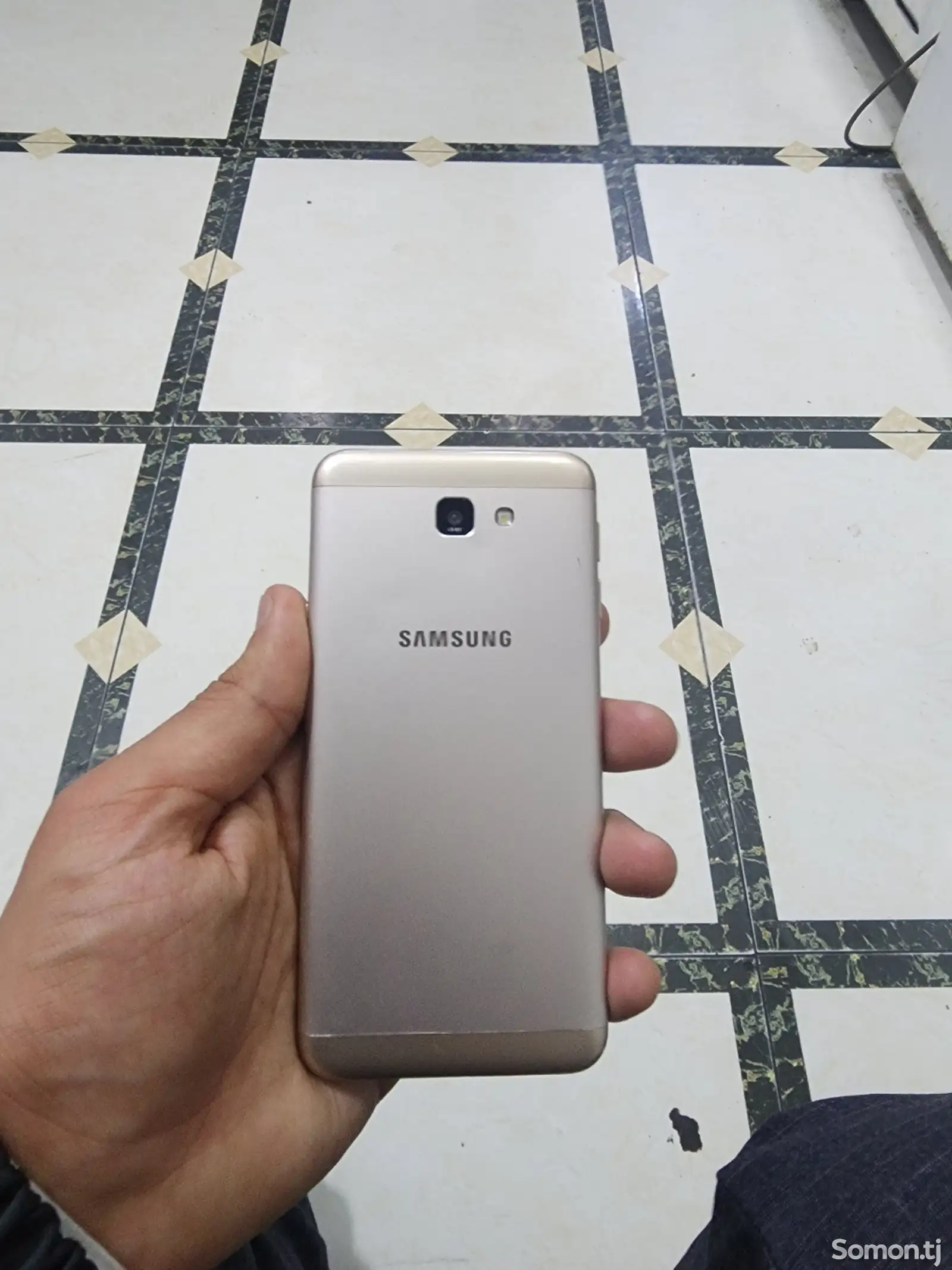 Samsung Galaxy J5 Prime-1