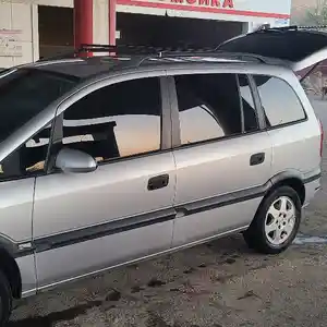 Opel Zafira, 2002