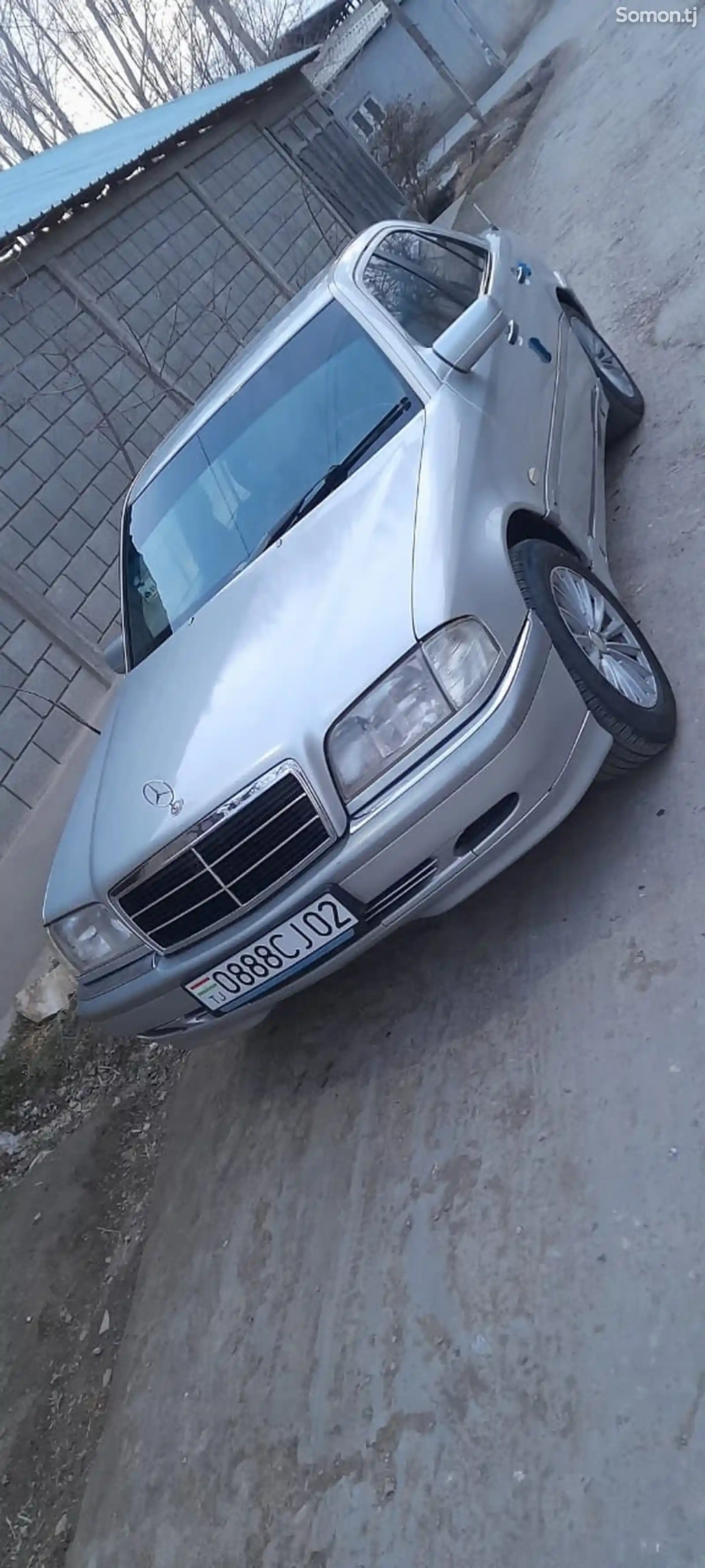 Mercedes-Benz E class, 1995-6