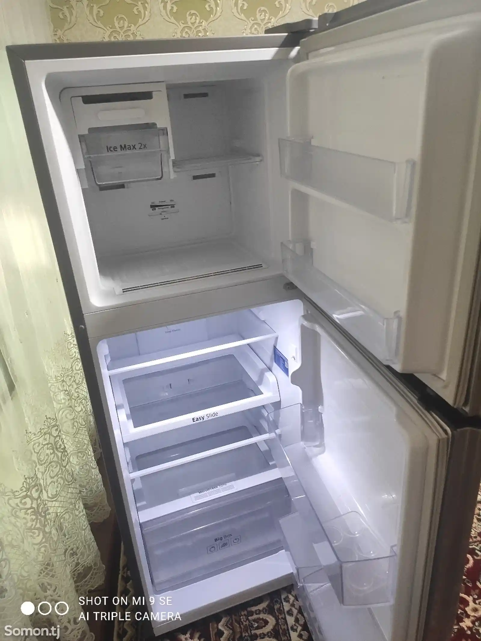 Двухкамерный холодильник Samsung-5