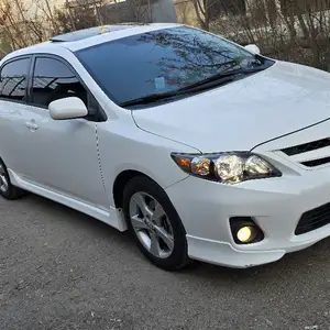 Toyota Corolla, 2011