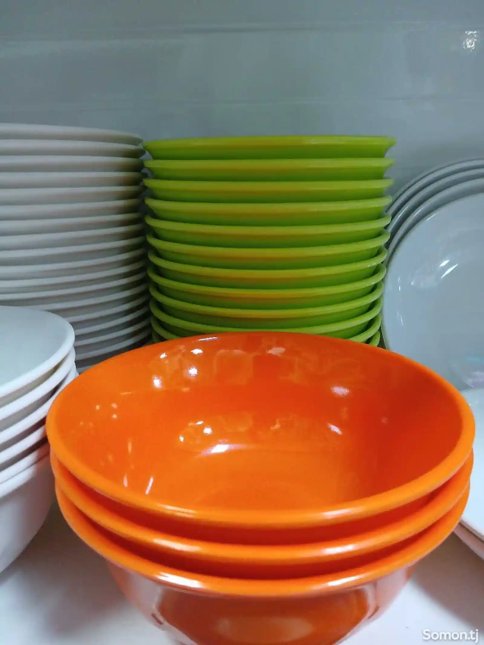 Пластмассовые тарелки