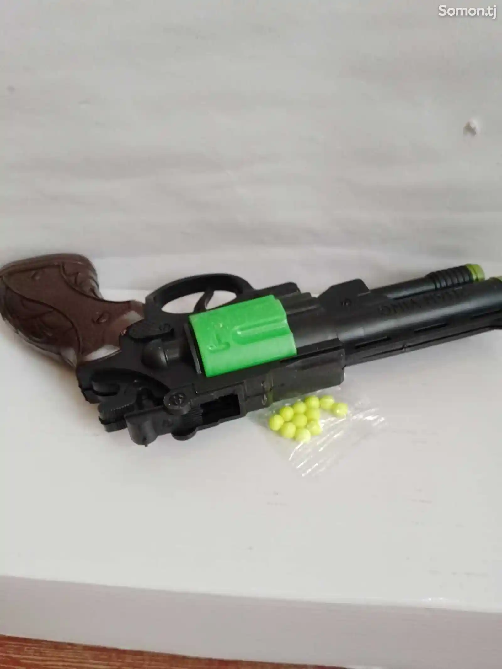 Пистолет игрушечный ливалвер-3