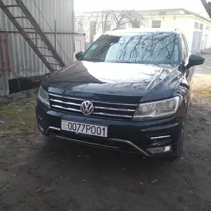 Volkswagen Tiguan, 2021