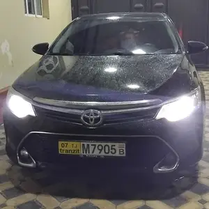 Toyota Camry, 2016