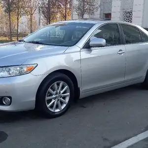 Toyota Camry, 2010