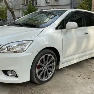 Toyota Mark X ZiO, 2011