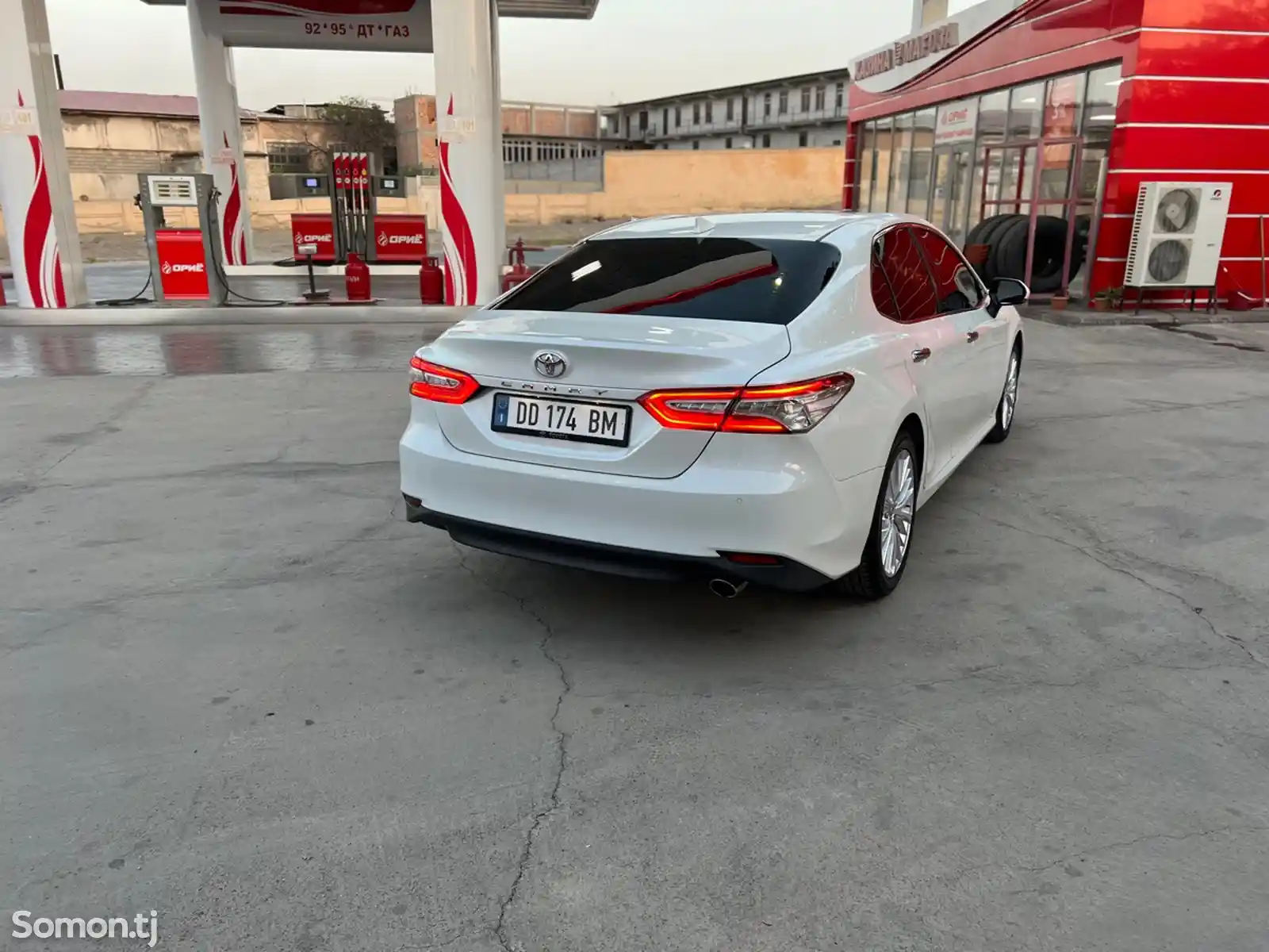 Toyota Camry, 2019-3