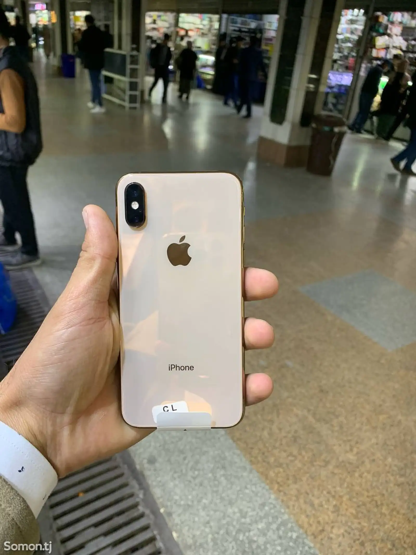 Apple iPhone Xs, 64 gb, Gold-1