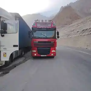 Седельный тянач Daf 105 460