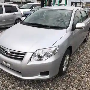 Передний бампер от Toyota Fielder