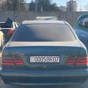 Mercedes-Benz E class, 2000