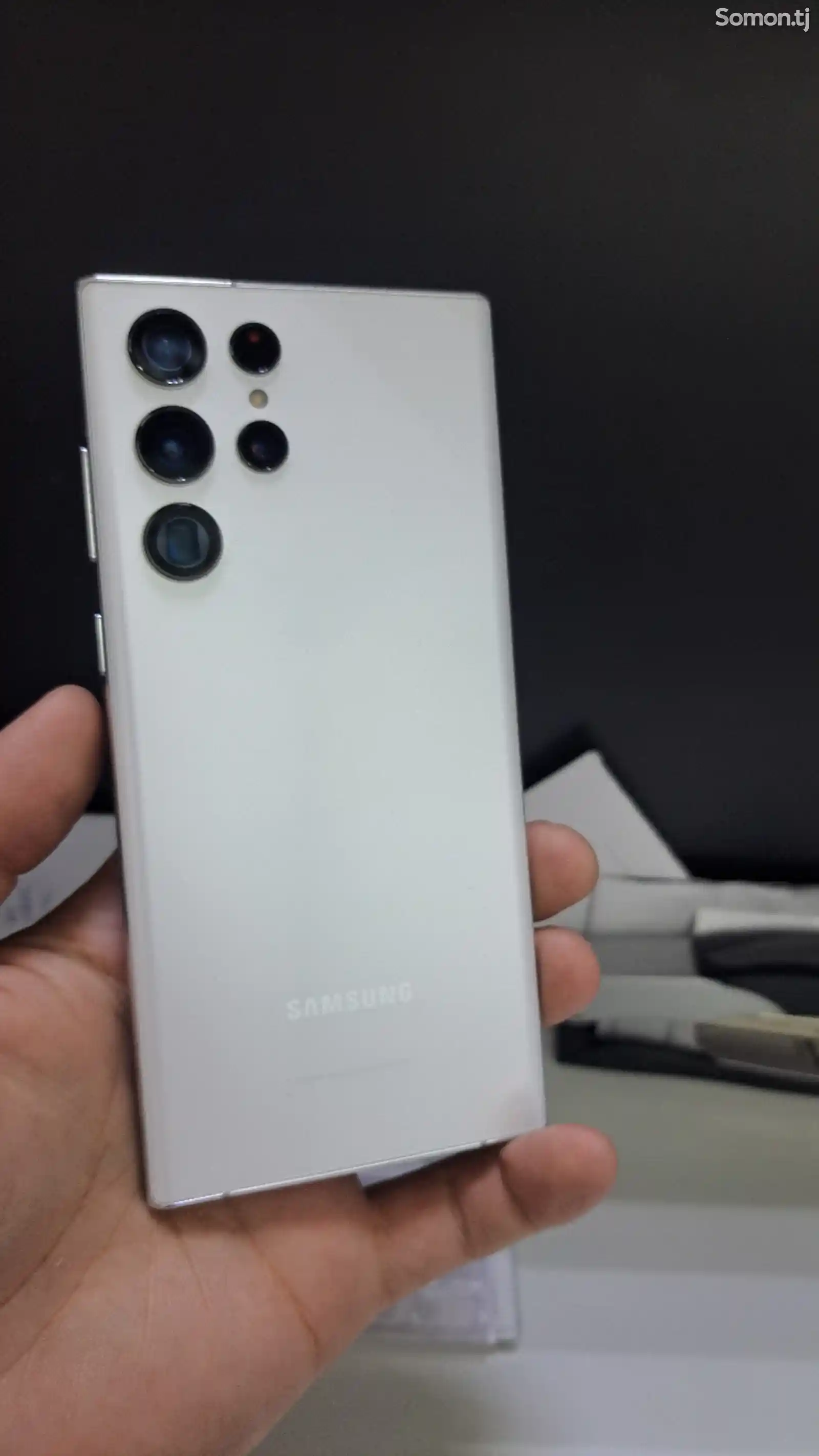 Samsung Galaxy S22 Ultra White-1