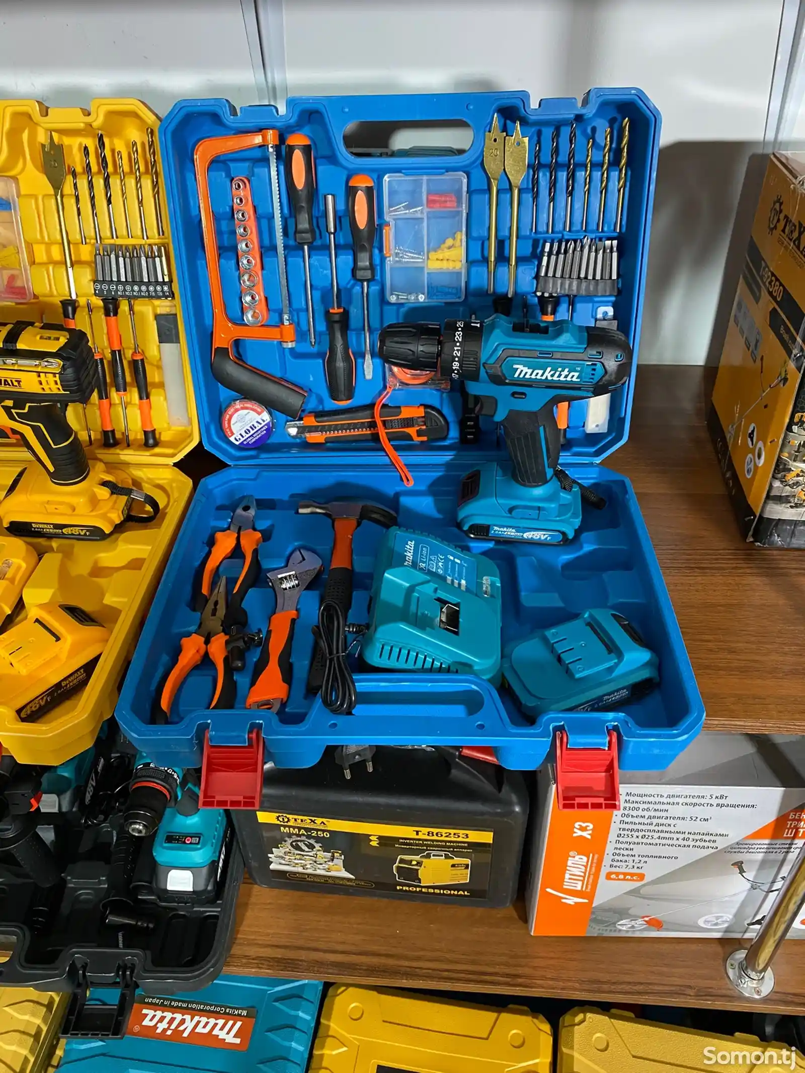 Шуруповёрт Makita ва DeWalt-3