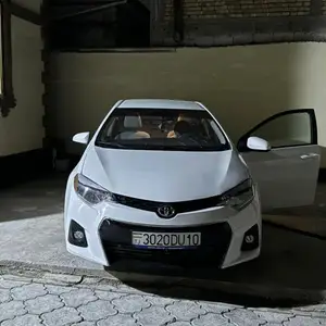 Toyota Corolla, 2015