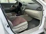 Toyota Camry, 2010-4