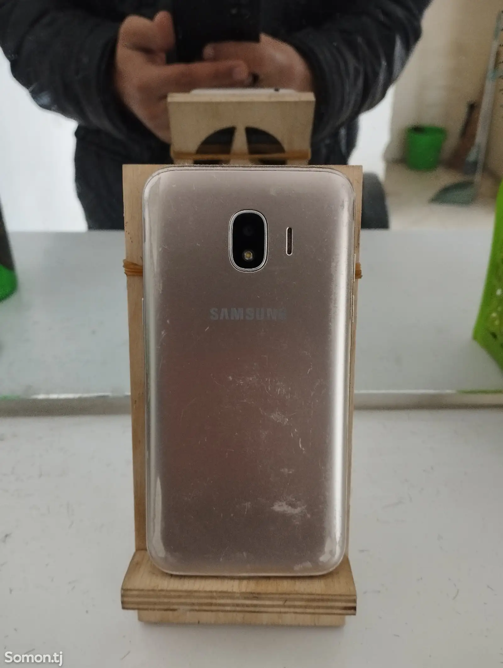 Samsung Galaxy J2 2016-1