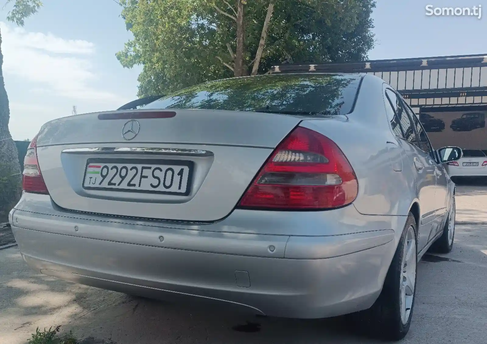 Mercedes-Benz E class, 2003-4