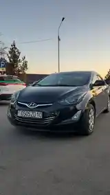 Hyundai Elantra, 2015-3