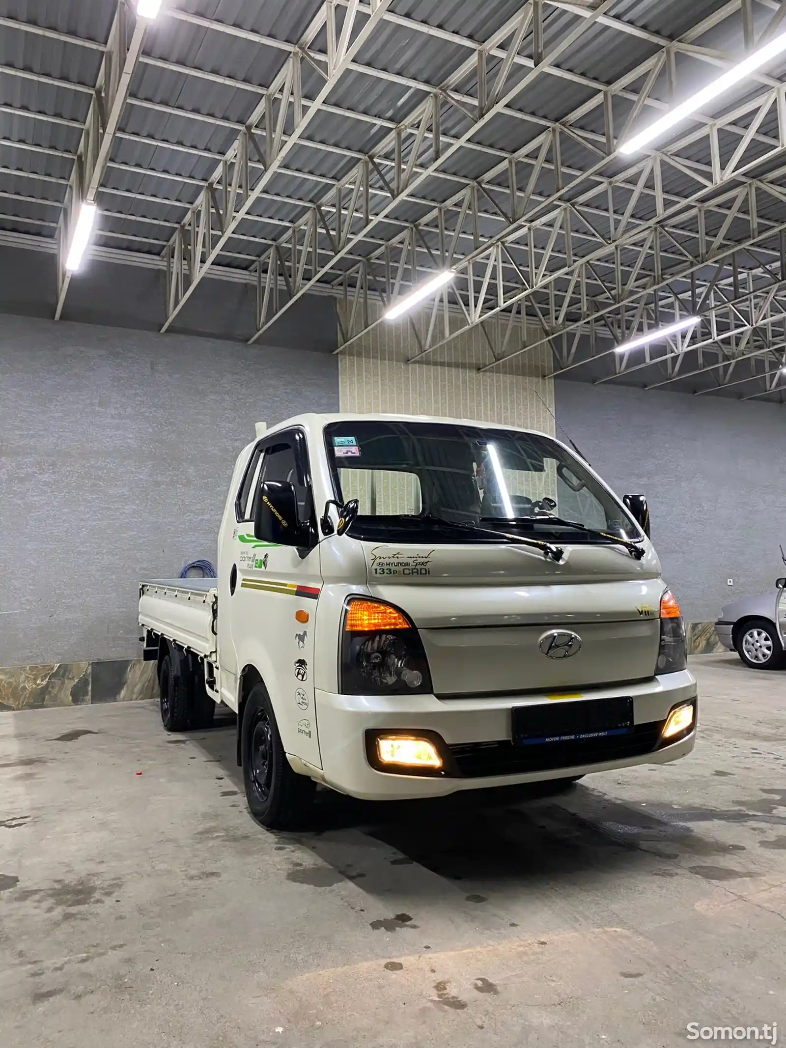 Бортовой автомобиль Hyundai Porter 2, 2017-3