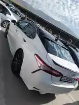 Toyota Camry, 2019-4