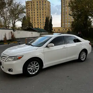 Toyota Camry, 2011