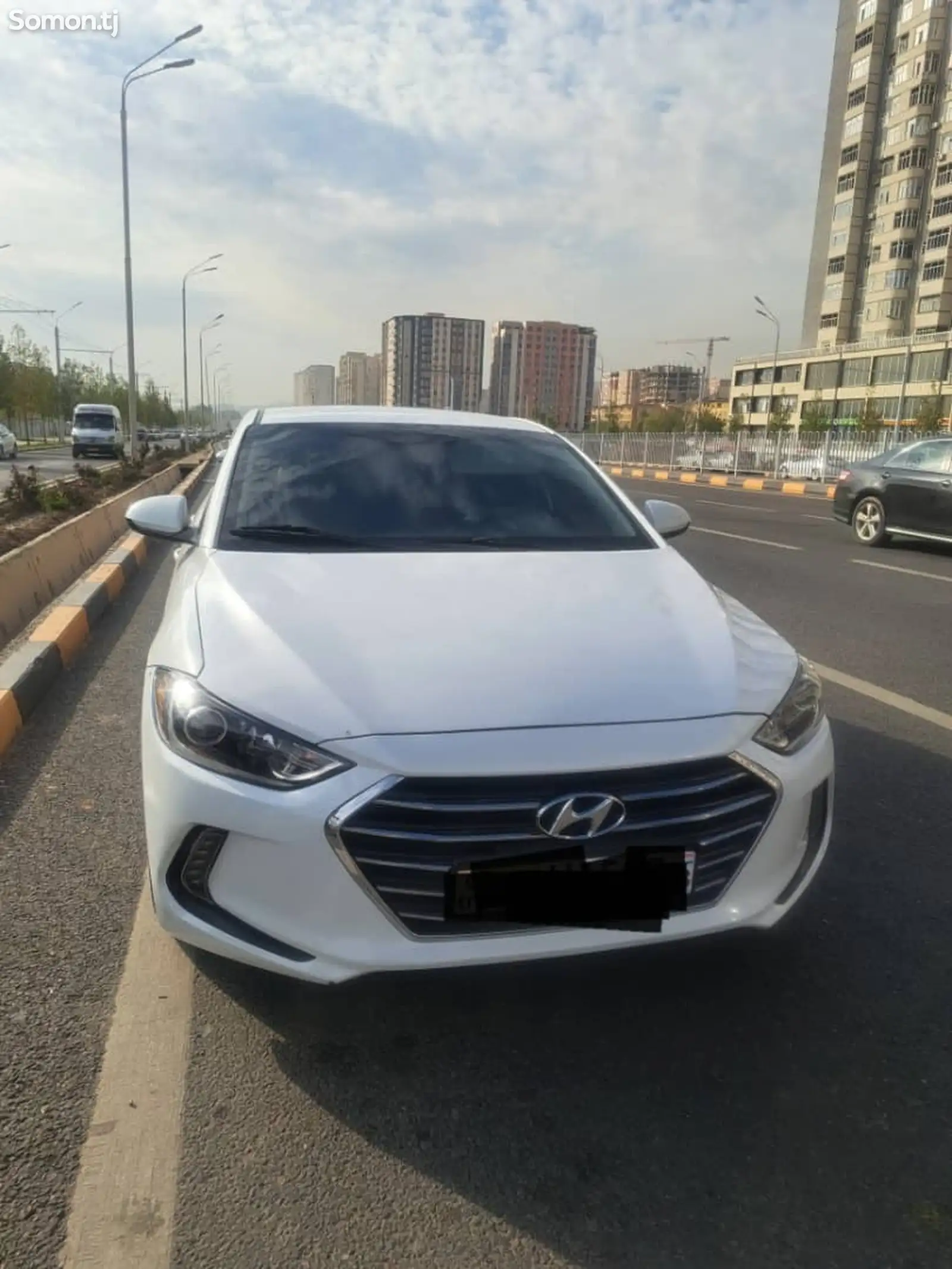 Hyundai Elantra, 2017-1