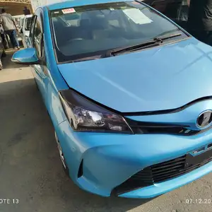 Toyota Vitz, 2015