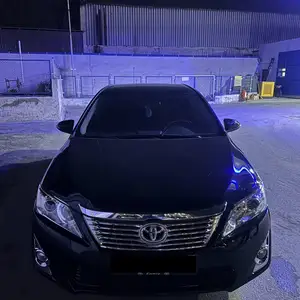 Toyota Camry, 2012