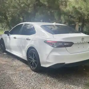 Toyota Camry, 2020