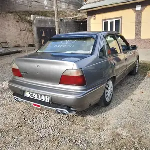 Daewoo Nexia, 1996