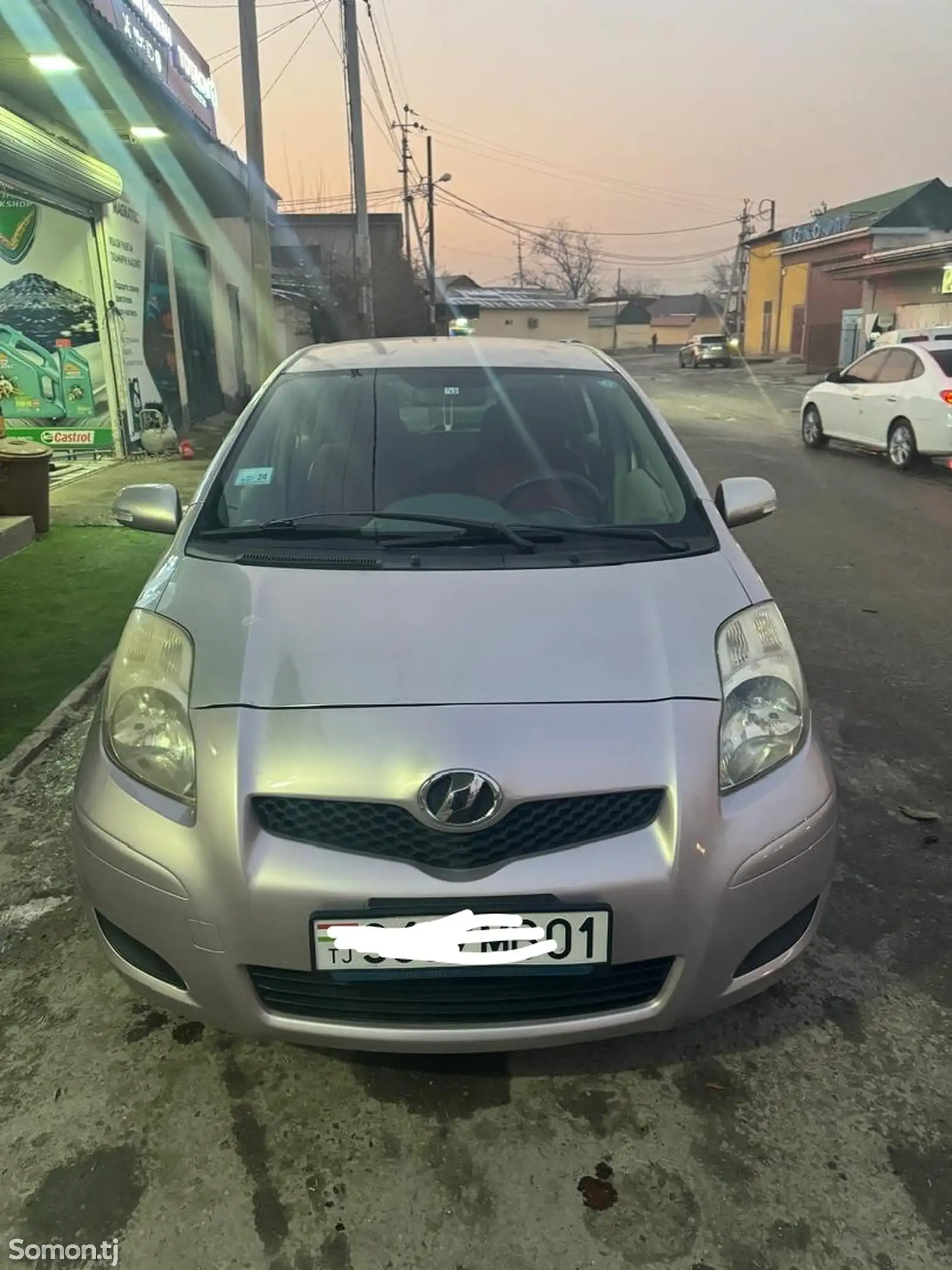 Toyota Vitz, 2010-1